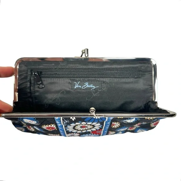 5/$30 VERA BRADLEY Travel Bundle Set - Picture 8 of 11